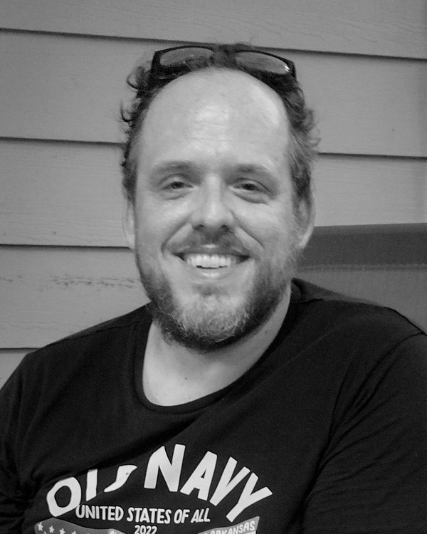 Stephan Bayer — Co-Founder & CFO, Solveza